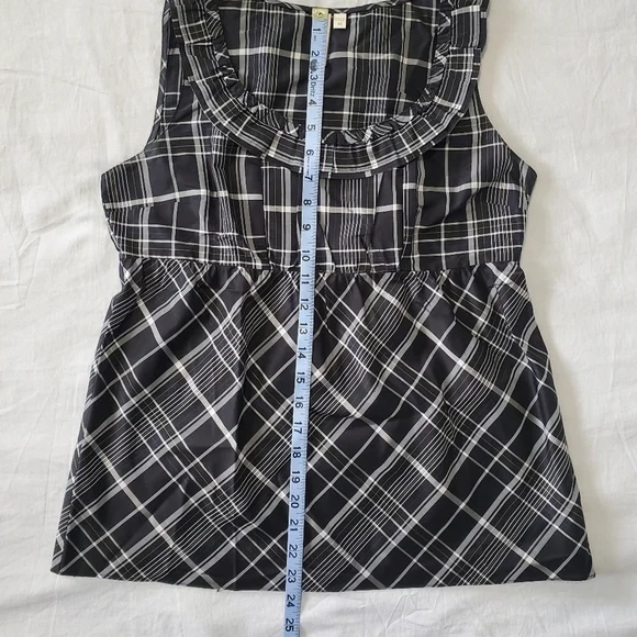 WOMEN'S Fossil Silk Top Shirt Sz M Scoop Neck Ruffle Detail Side Zip - Picture 6 of 12